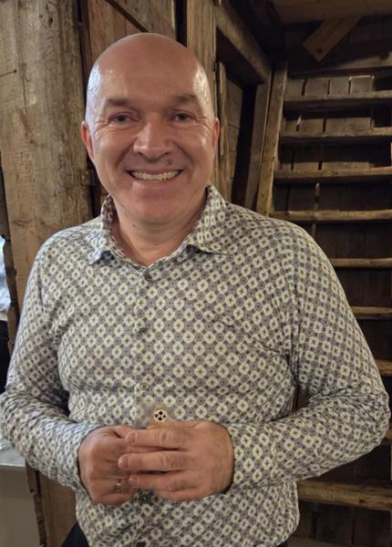 Robert fikk Stormesternålen i 2026